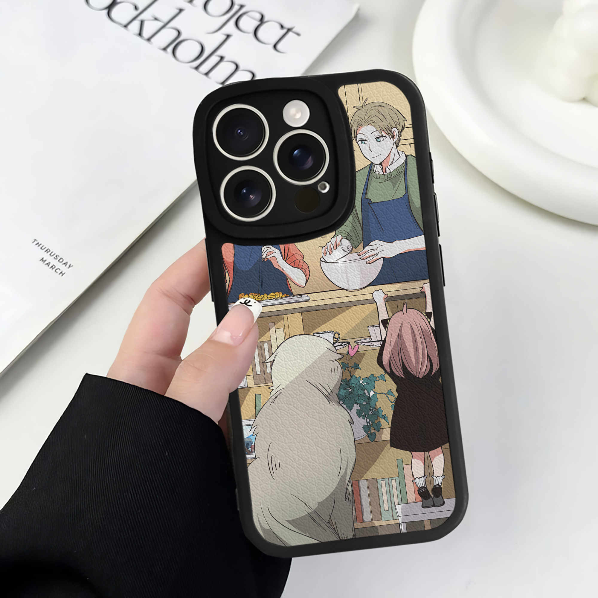 （画像用） SPY×FAMILY间谍家家酒 【iPhone 16シリーズ対応】シリコンスマホケース（レザー調） 材質：シリコン